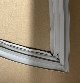 Magnetic Door Seal - 140243519059 7820 501 6x593 6mm Magnetic Seal White [Electrolux Aeg]