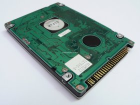 Hitachi IC25N080ATMR04-0 - Hard Drive - 80 GB - 100 MBps - 4200 rpm